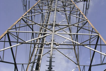 Montagearbeiten 220 kV Leitung UW Prutz - UW Westtirol