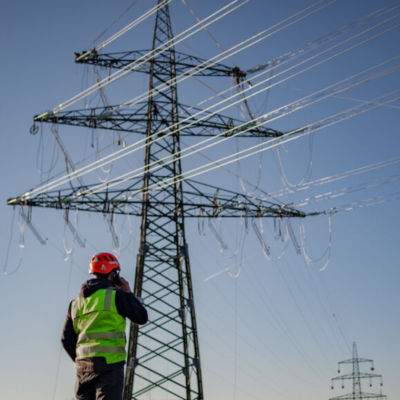 Zentralraum OÖ (Abschnitt 2) 110/220 kV-Leitung Ernsthofen - Hütte Süd Zentralraum OÖ (Abschnitt 2) 110/220 kV-Leitung Ernsthofen - Hütte Süd