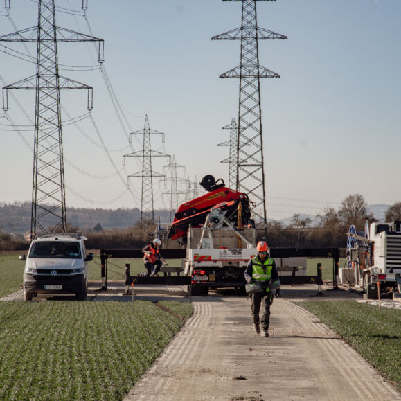 Zentralraum OÖ (Abschnitt 2) 110/220 kV-Leitung Ernsthofen - Hütte Süd Zentralraum OÖ (Abschnitt 2) 110/220 kV-Leitung Ernsthofen - Hütte Süd