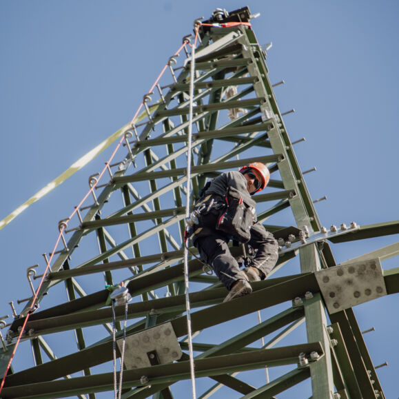 Zentralraum OÖ (Abschnitt 2) 110/220 kV-Leitung Ernsthofen - Hütte Süd Zentralraum OÖ (Abschnitt 2) 110/220 kV-Leitung Ernsthofen - Hütte Süd